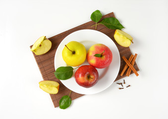 plate of apples