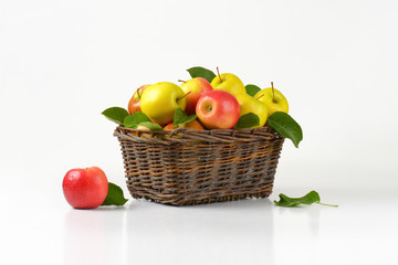 basket of apples