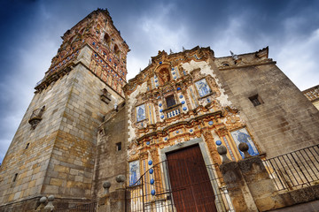 Fototapeta na wymiar baroque church,Jerez de los Caballeros,Spain