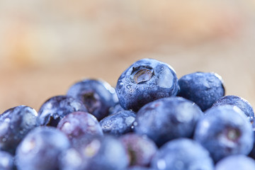 Superfood Heidelbeeren in einer Glasschale