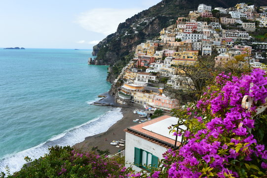 Printemps &agrave; Positano sur la c&ocirc;te amalfitaine