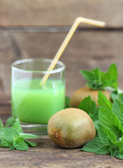 Kiwi juice in a glass