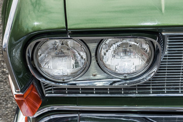 古い車のヘッドライト　Head lamp of the nostalgic car