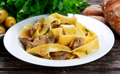 Pappardelle Pasta with mushrooms and other herbs