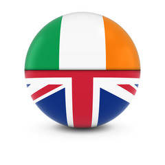 Obraz premium Irish and British Flag Ball - Split Flags of Ireland and the UK