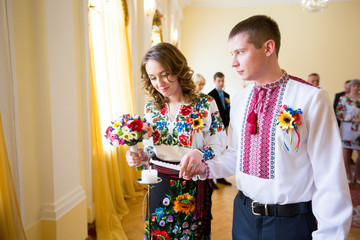 Obraz premium Wedding. Beautiful bride. Beautiful happy wedding couple