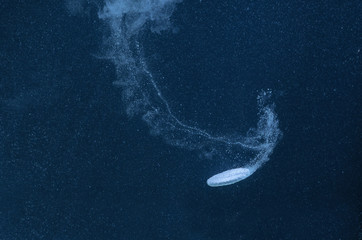 effervescent tablet thrown into the water