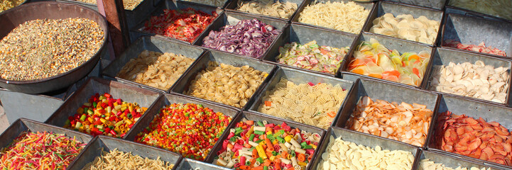 Pâtes alimentaires sur un marché indien