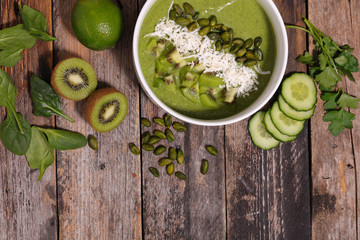 green smoothie bowl