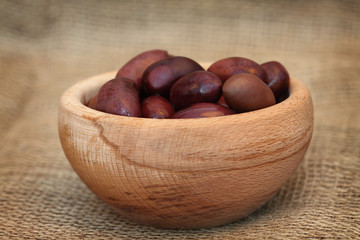 Obraz premium olives in bowl