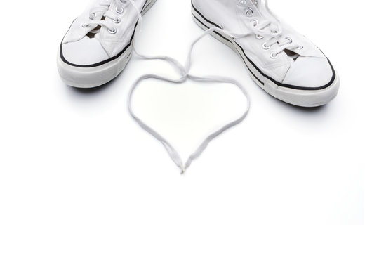 Schuhe mit Herzband