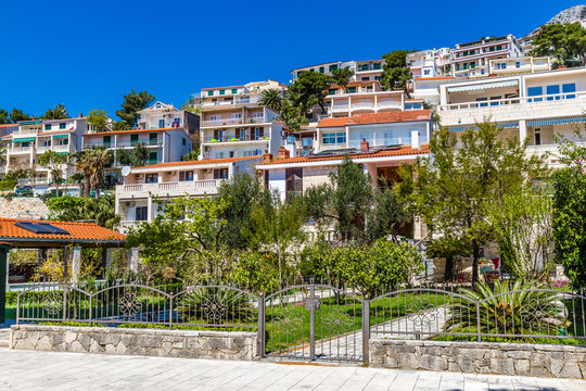 Apartments On Makarska Riviera - Dalmatia, Croatia
