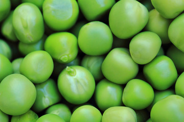 fresh green pea seeds