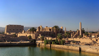 Obraz premium Egypt. Karnak Temple Complex - the Sacred Lake of Precinct of Amun-Re