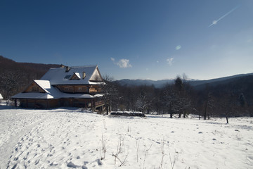 Schronisko 2 © xfit