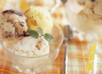 ３種類のアイスクリーム