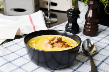 Pumpkin creamy soup with chicken