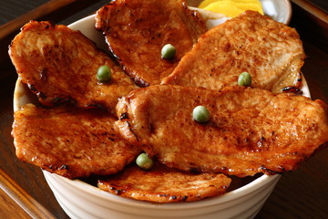豚丼