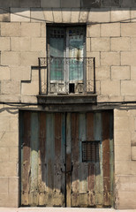 Fototapeta na wymiar Monasterio de Rodilla, Burgos, Castilla y León, puerta típica