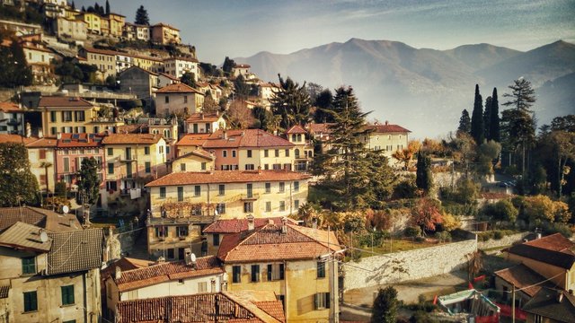 Moltrasio, paese caratteristico affacciato sul lago di Como