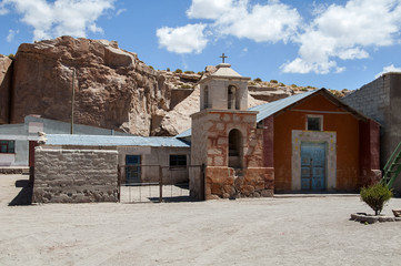 kościółek na pustkowiu boliwijskiego Altiplano
