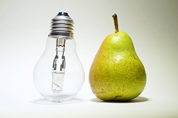 Birne und Glühbirne