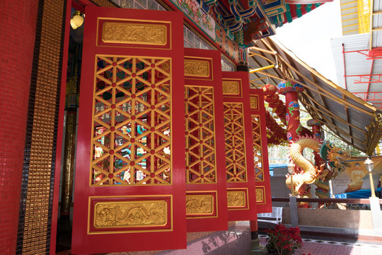 Painting buildings and furniture design in China.