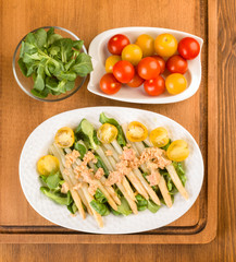 asparagus salad, cherry tomatoes and marinated tuna