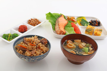 おいしそうな和風定食