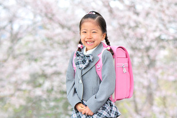 新一年生の女の子（桜）