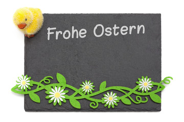Ostergruss, Kreide auf Schiefertafel, Küken, frohe Ostern auf deutsch