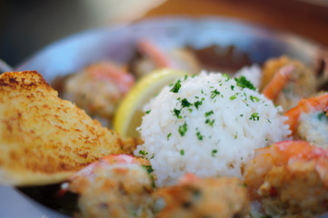 canton chinese rice with shrimp and bread