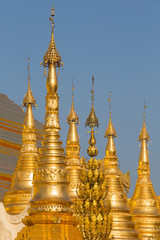 Fototapeta premium Shwedagon Pagoda in Yangon, Myanmar.