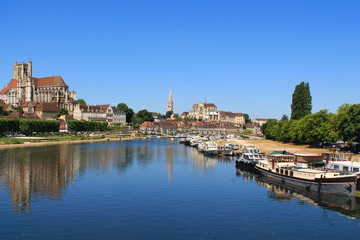 Fototapeta na wymiar Ville d'Auxerre, France