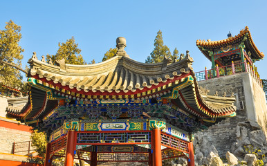 Fototapeta premium Classical Chinese gazebo for relaxing in the park