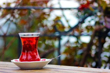 Bir bardak &ccedil;ay