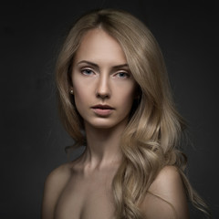 Naklejka premium closeup studio portrait of beauty blond woman