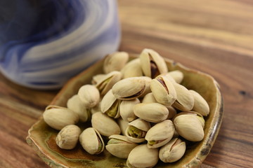 ビールのつまみはピスタチオ