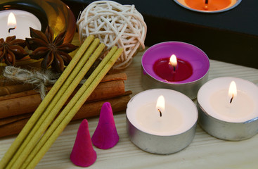 candles light with aroma 