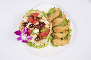 Deep fried Shrimp with the fruit salad