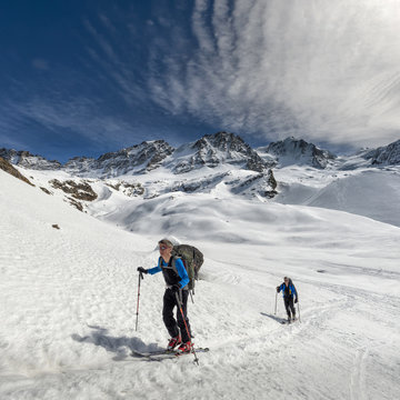 Italy, Gran Paradiso, ski tour