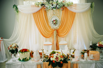 beautiful wedding table decoration decor of the newlyweds in pea