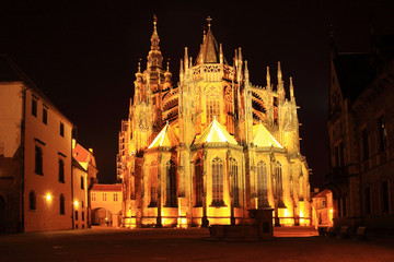 Fototapeta na wymiar Colorful gothic St. Vitus' Cathedral on Prague Castle, Czech Republic