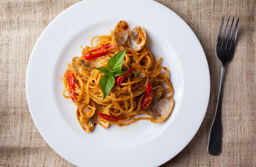 spaghetti baby clams with spicy chili sauce,thai food