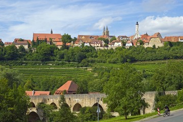 Stadtpanorama mit Tauberbr&uuml;cke, Rotenburg o.d.Tauber