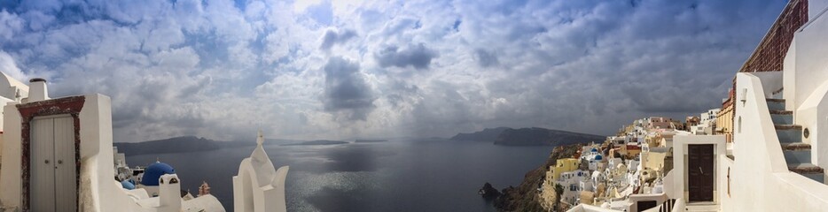 Oia à Santorin dans les Cyclades, Grèce