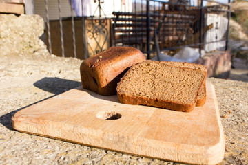 Black bread cut into pieces