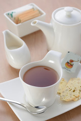 Fototapeta na wymiar English tea with brown sugar and milk,tea set 