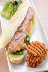 Delicious roast chicken sandwiches with potato chips,