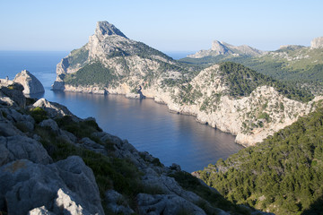 klify w pobliżu Cap de Formentor na Majorce